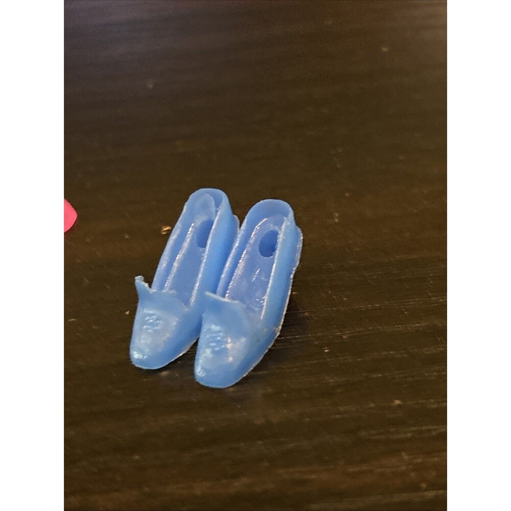 (2) Pair Vtg Barbie Doll Blue & Pink Pilgrim Heels Shoes 1960s Replacement Parts - Picture 4 of 13